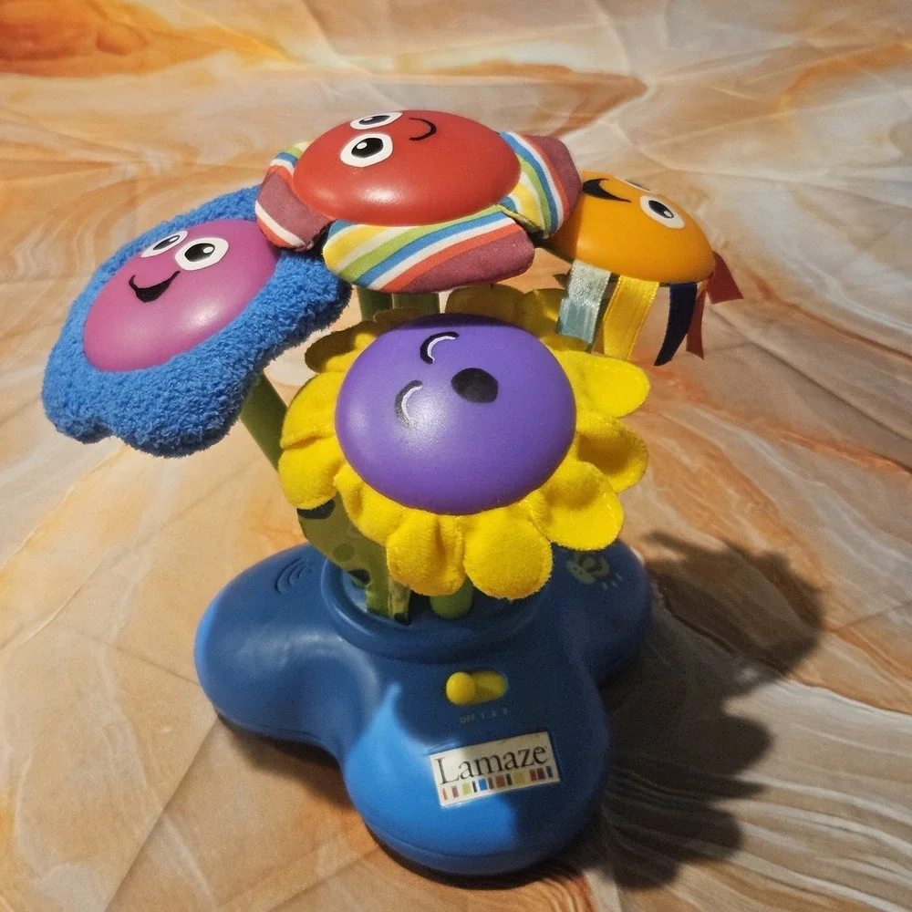 Vintage 2005 Lamaze Soft Chime Garden Light Up  SensoryMusical Flower Baby Toy